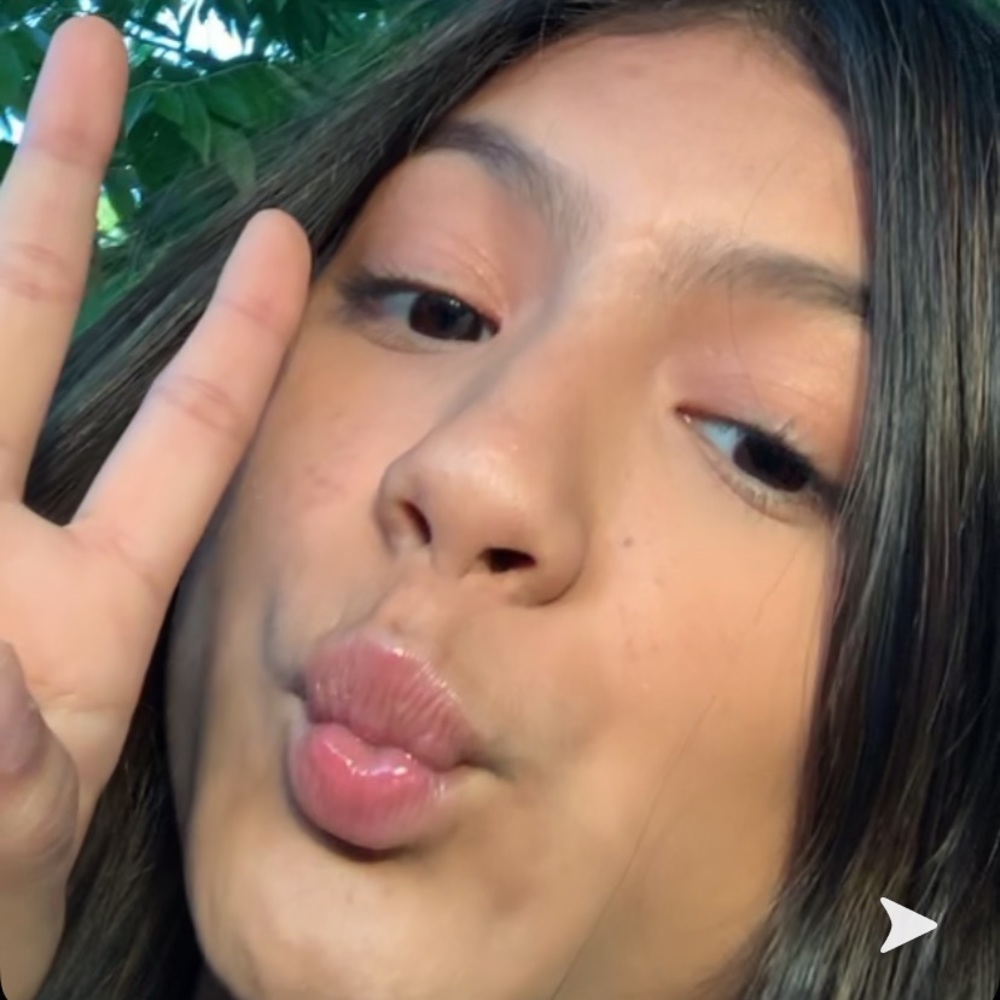 Meet your Posher, Julissa